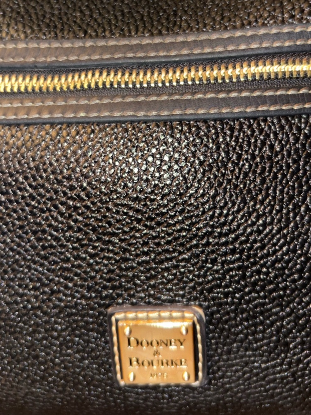LIKE NEW ❤️👝Dooney & Bourke Pebble Grain Small Presley Crossbody Shoulder Bag - Picture 3 of 9